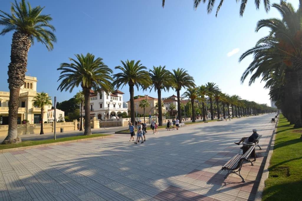 Bonito Apartamento Con Piscina Salou Zewnętrze zdjęcie
